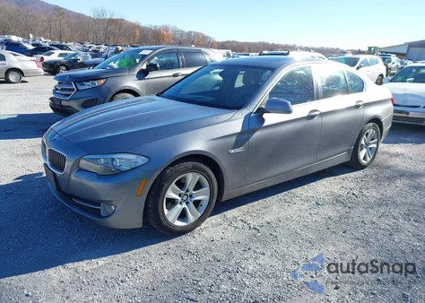 2013 BMW 528I xDrive из США, поврежденный, VIN WBAXH5C5XDDW15498